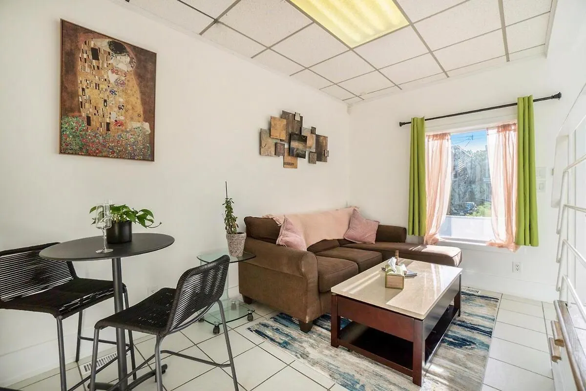 Private 3 Bedrooms Downtown Ottawa W Balcony